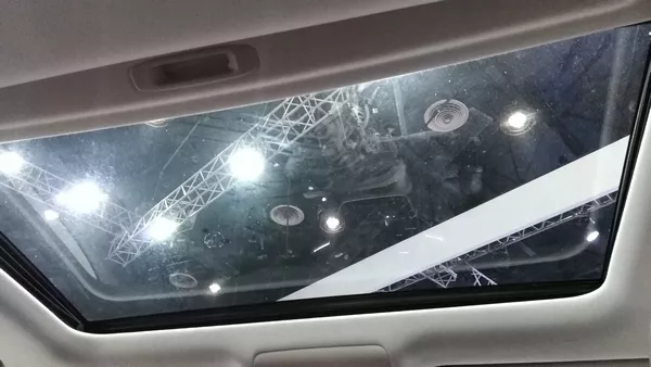 Toyota Land Cruiser VX sunroof at PIMS 2018