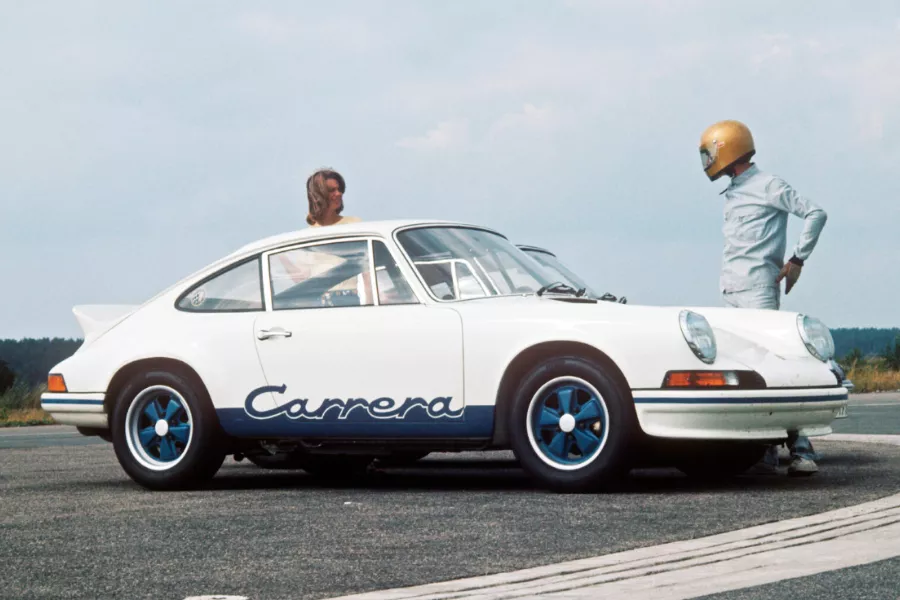 Porsche 911 Carrera RS 2.7 front view