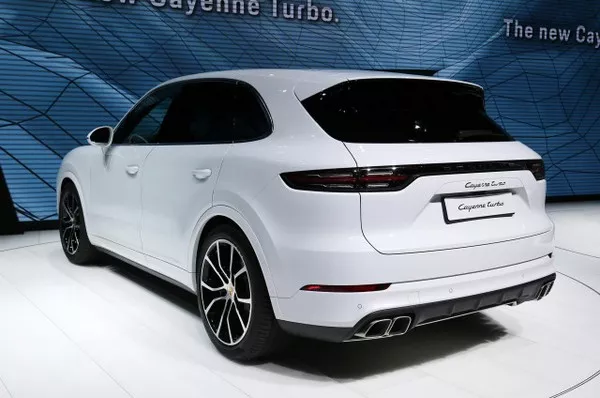 The Porsche Cayenne 2018 angular rear