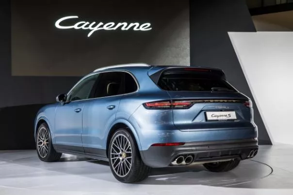 the angular rear Porsche Cayenne 2018