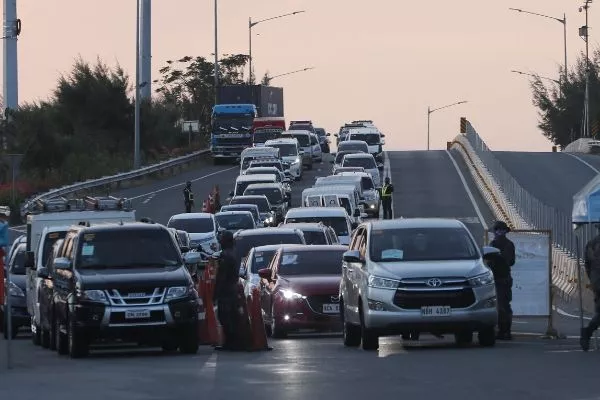 Private car checkpoint 3