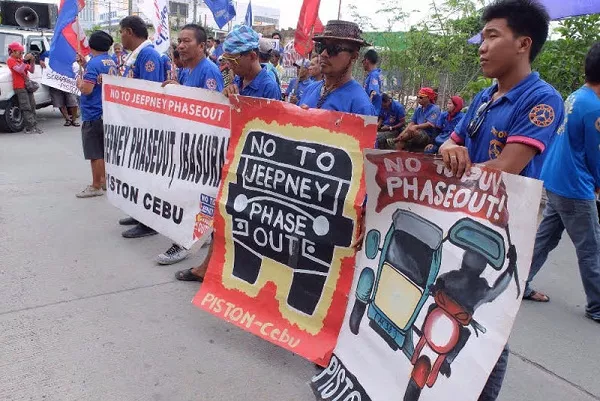 Many drivers are fighting again the Jeepney modernization in the Philippines PUJ jeepney debate