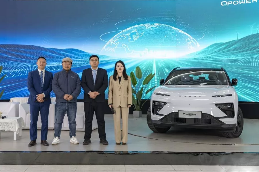 Chery executives together with the eQ7 EV at the QPower launch conference