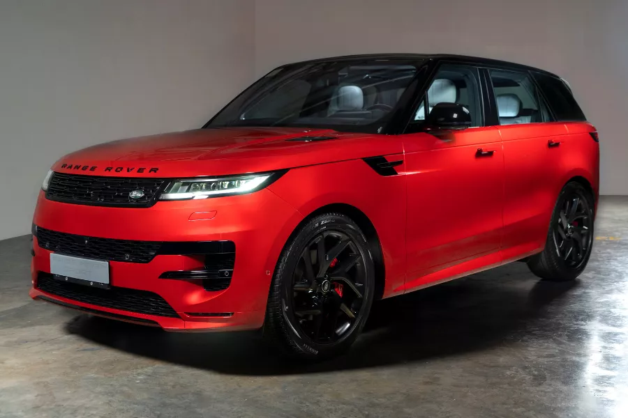 A picture of the 2023 Range Rover Sport