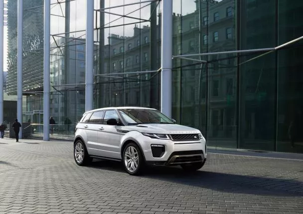 angular front of the Range Rover Evoque 