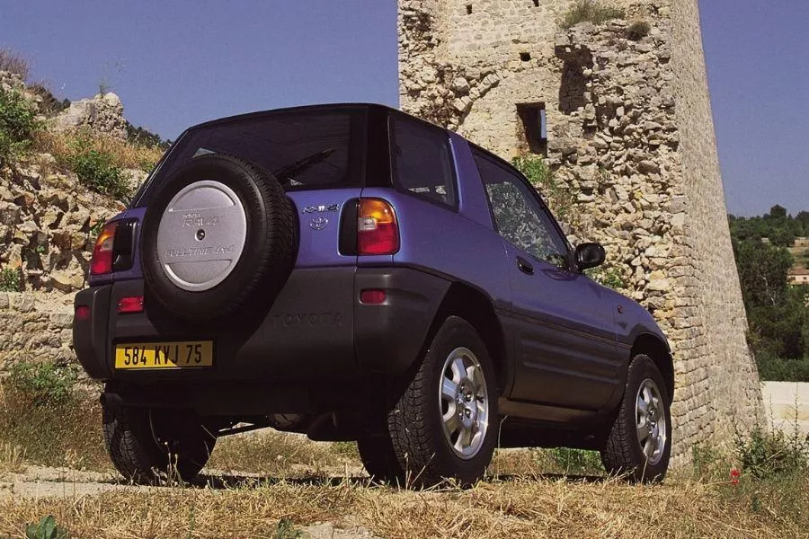 The 3-door's rear end highlights the model's use of black plastic cladding A picture of the rear of the Toyota RAV4 3-door