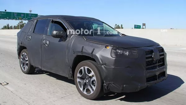 Toyota RAV4 2019 spy shot angular front