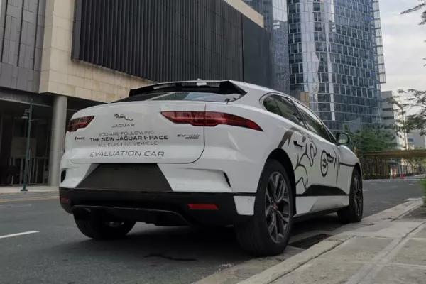 2020 Jaguar I-Pace rear