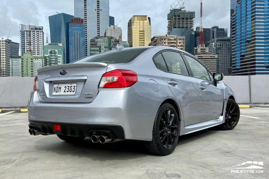 A picture of the old WRX's rear end