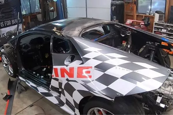 V8 Huracan in the midst of being restored