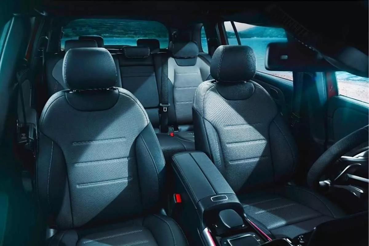 A picture of the Mercedes-AMG GLB 34 4MATIC's rear seats
