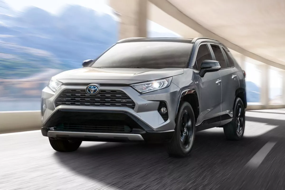 A picture of the RAV4 Hybrid on the road