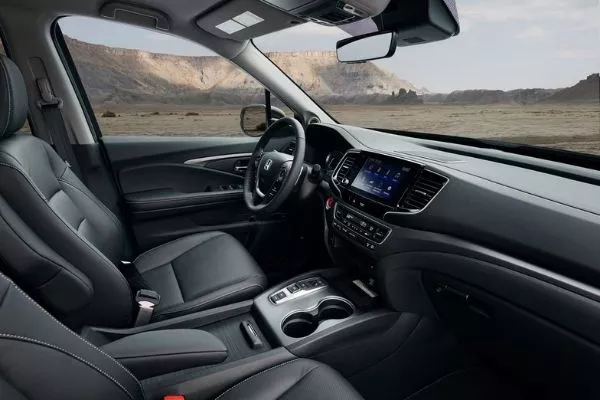 Ridgeline interior 
