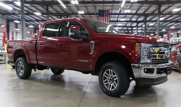 Roush Super Duty F-250 2018 angular front