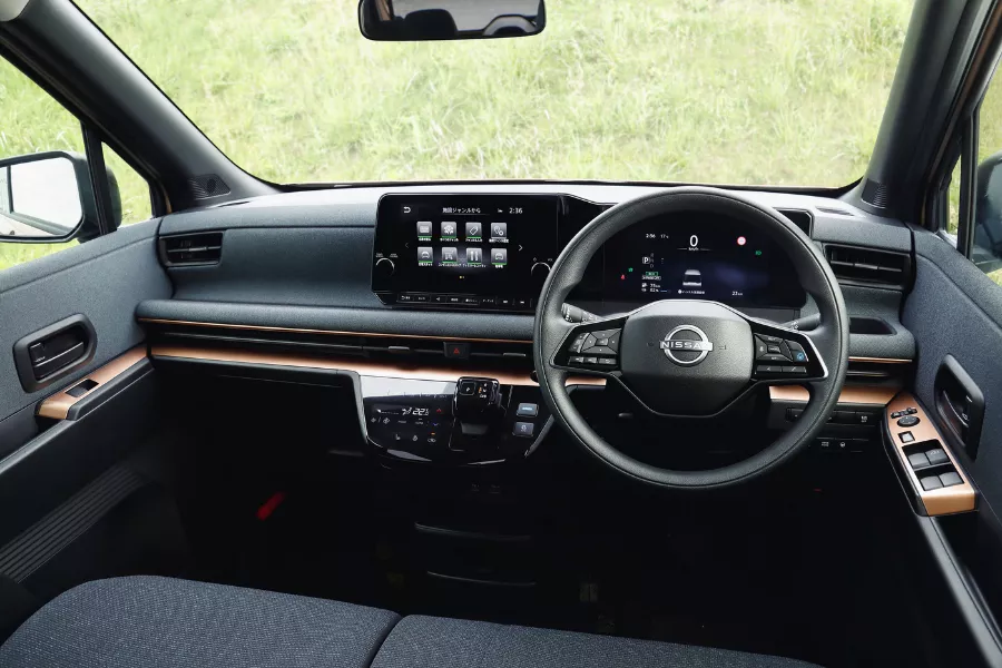 A picture of the Nissan Sakura's interior