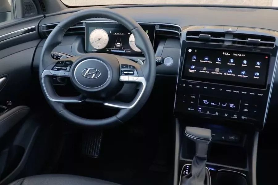 A picture of the Santa Cruz' cockpit