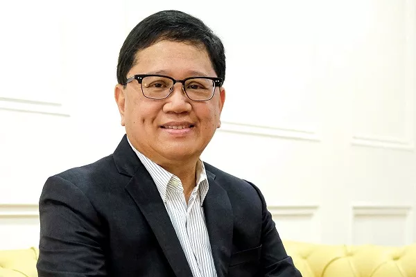 Mr. Luigi Bautista, the President and General Manager of the NLEX Corporation A picture of Luigi Bautista