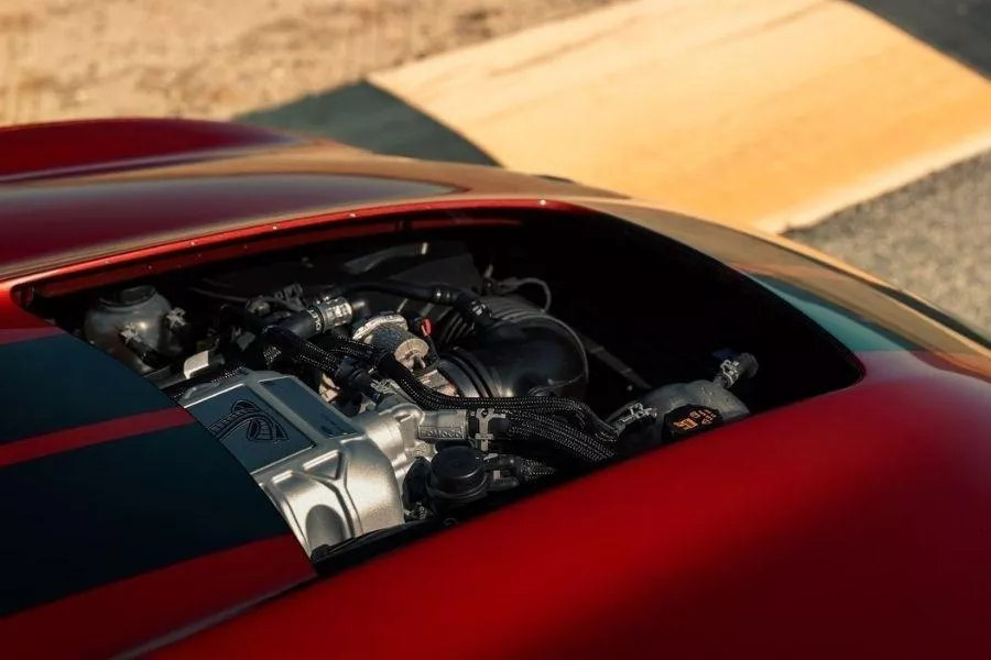 Mustang Shelby GT500 V8 engine 