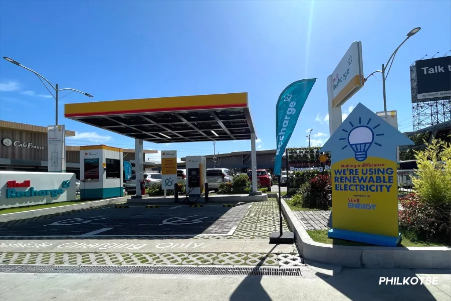 Shell Mamplasan station in Laguna