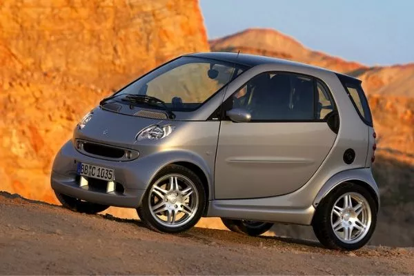 A picture of the Smart Fortwo Brabus in a dry, arid place