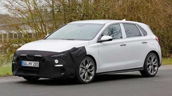 The angular front of the Hyundai i30 N-Line spy shot