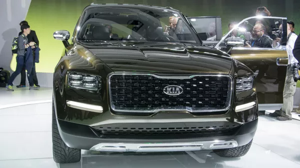 front of the Kia Telluride concept