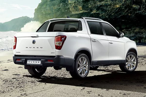 Angular rear of the SsangYong 2018