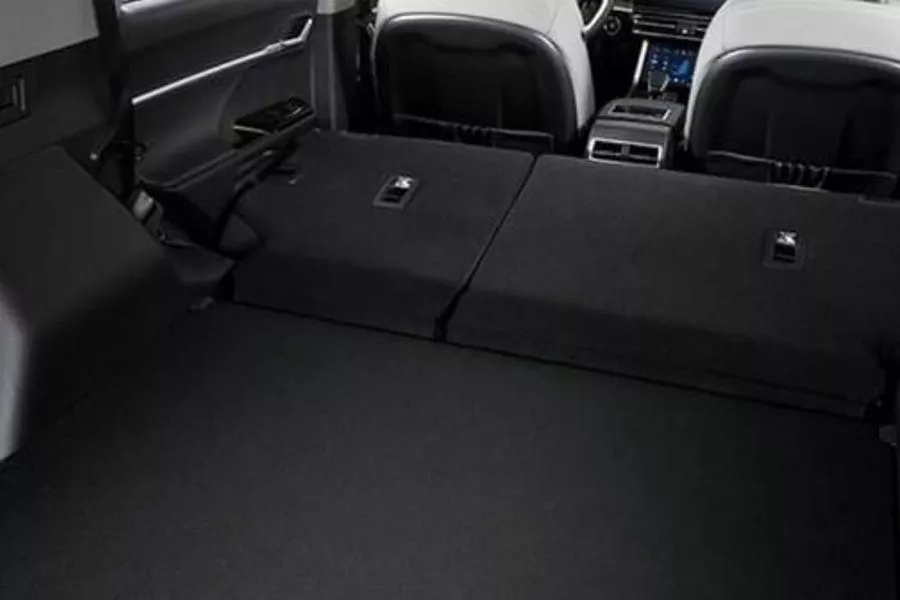 SsangYong Torres cargo area
