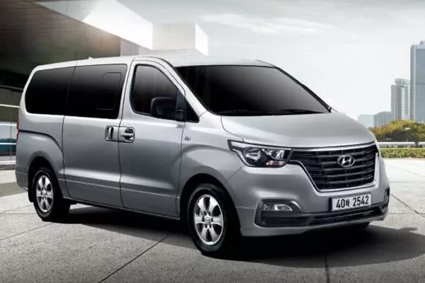 Hyundai Grand Starex 2018 facelift angular front
