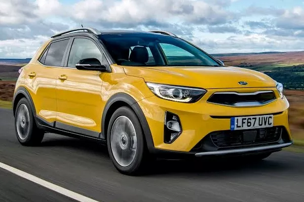 Kia Stonic 2019 on the road