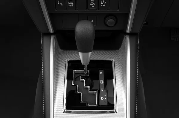 Mitsubishi new Strada 2019 Gear shifter