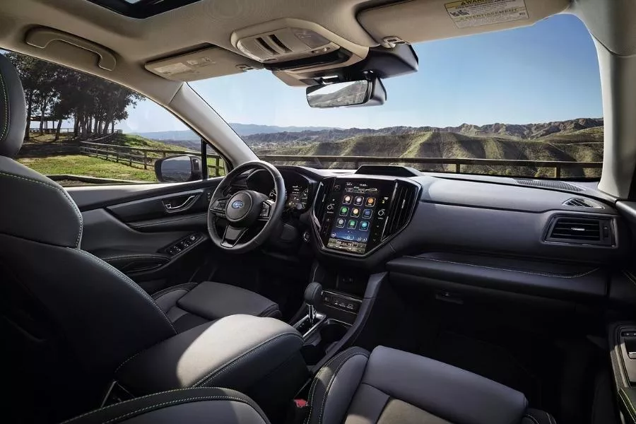 Subaru Evoltis interior view