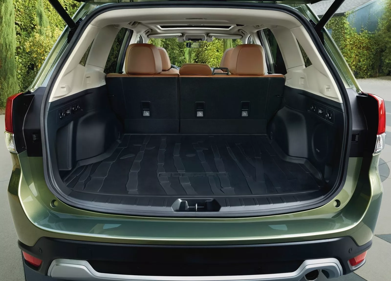 Subaru Forester tail gate