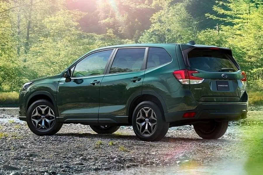 2022 Subaru Forester rear view