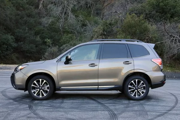 Subaru Forester XT side view