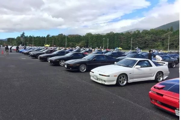 Classic Supras lined up for a photo