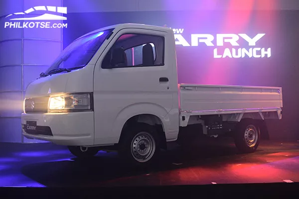 A picture of the 2020 Suzuki Carry during it's launch event