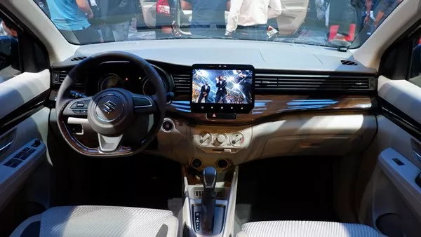 Suzuki Ertiga 2019 dashboard area