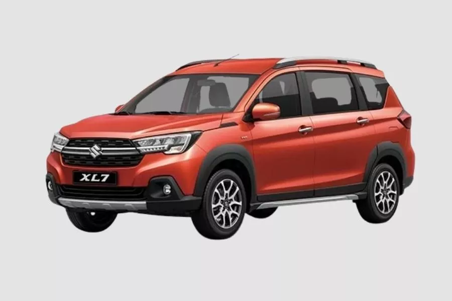 Suzuki XL7 front view