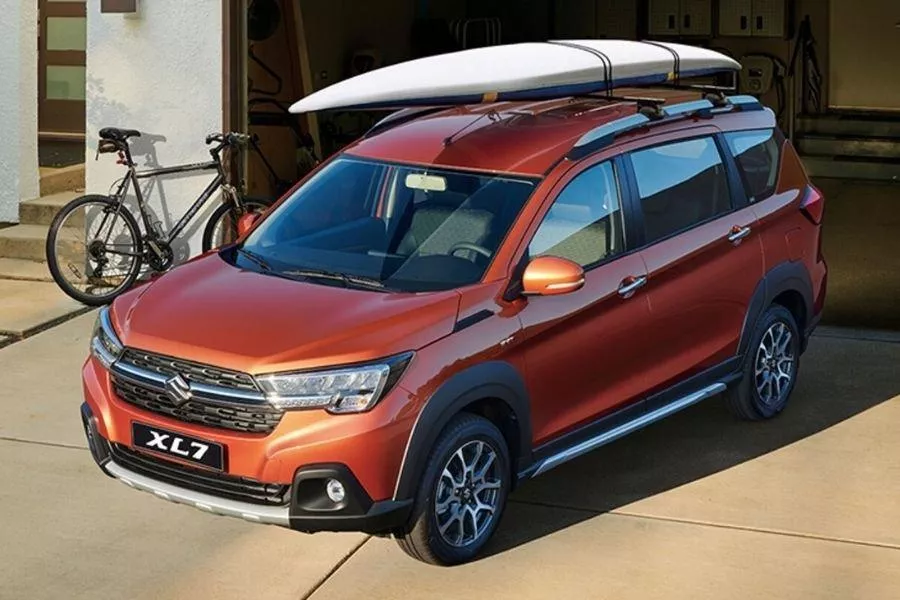 The XL7 seater-seater is a macho and practical family cruiser A picture of the Suzuki XL7 on a driveway