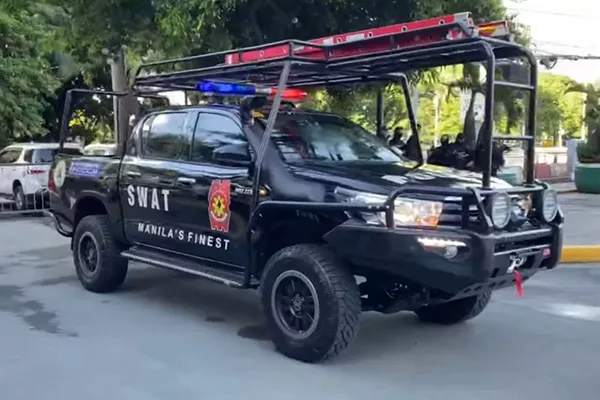 A picture of the MPD-SWAT Toyota Hilux.