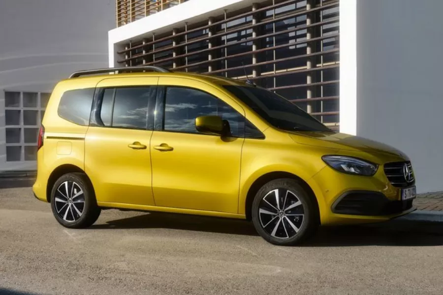 A picture of the side of the 2023 Mercedes-Benz T-Class