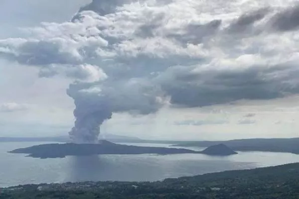 Taal Volcano mid eruption