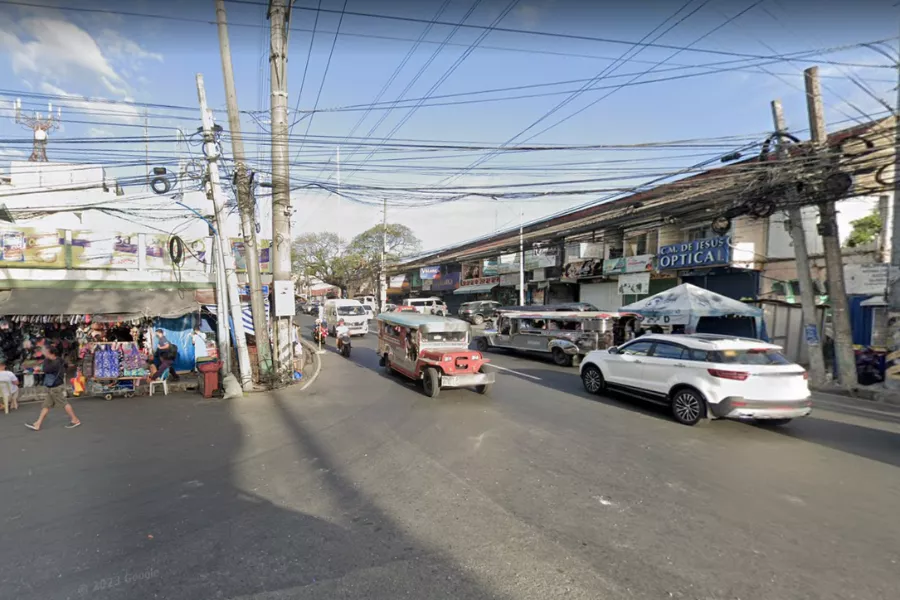 A picture of Visayas Ave. and Tandang Sora. 