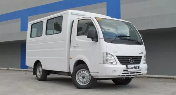 Tata Super Ace angular front