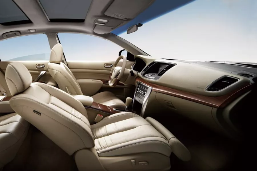 A picture of the 2007 Nissan Teana's interior