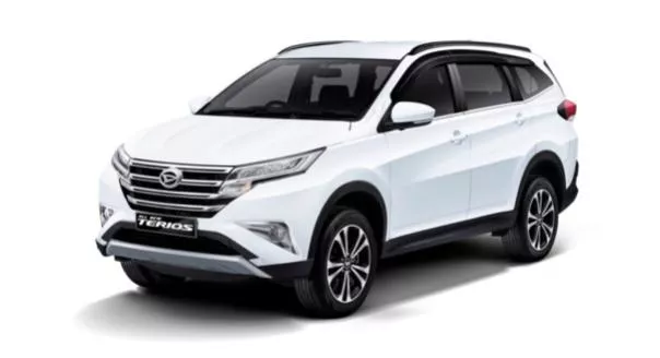 The new 7-seater comes into a wide range of exterior tweaks from the FX Daihatsu Terios 2018 angular front