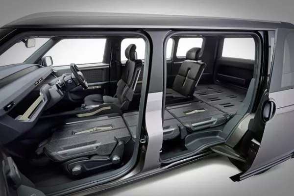 Sliding door feature of the Tj Cruiser