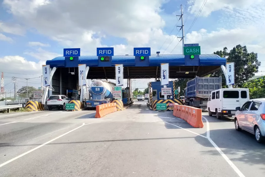 A picture of toll booths on NLEX