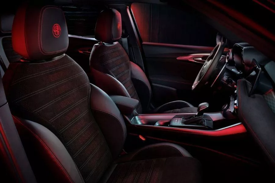 Another interior pic of the Alfa Romeo Tonale